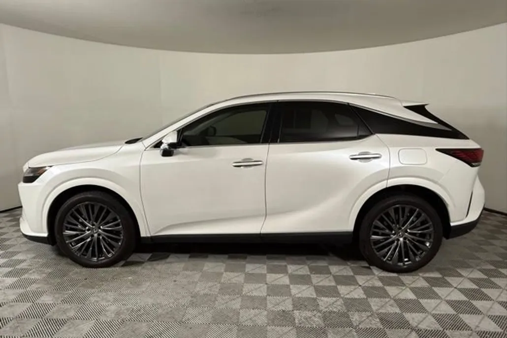 2024 Lexus RX 350h Luxury photo 1