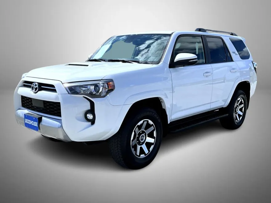 2024 Toyota 4Runner TRD Off-Road Premium photo 1
