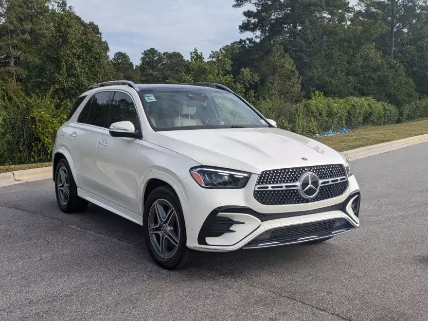 2024 Mercedes Benz GLE 450 photo 1