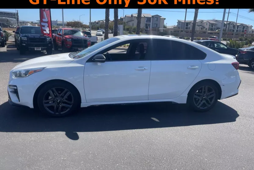 2020 Kia Forte GT-Line photo 1