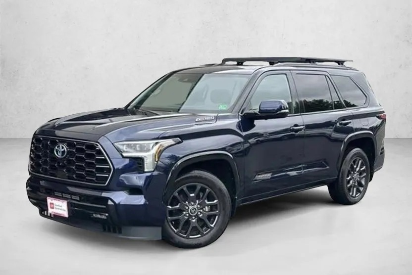 2023 Toyota Sequoia Platinum photo 1