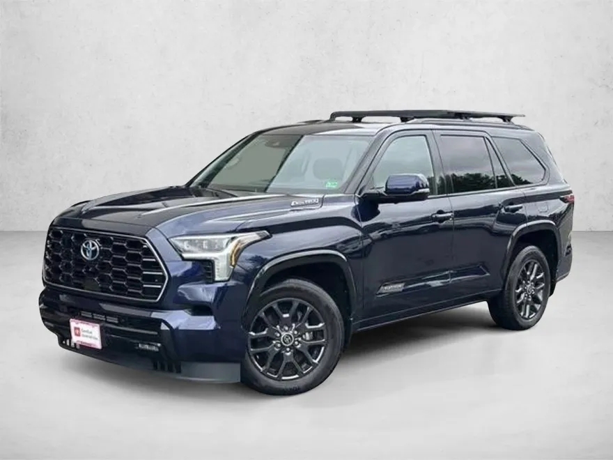 2023 Toyota Sequoia Platinum photo 1