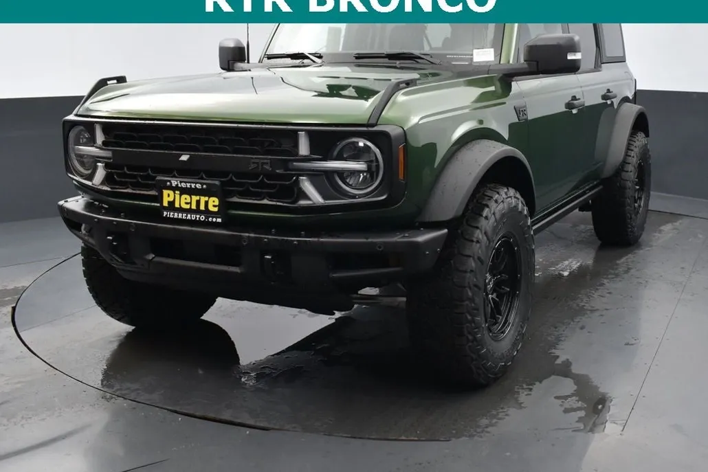 2025 Ford Bronco Badlands photo 1