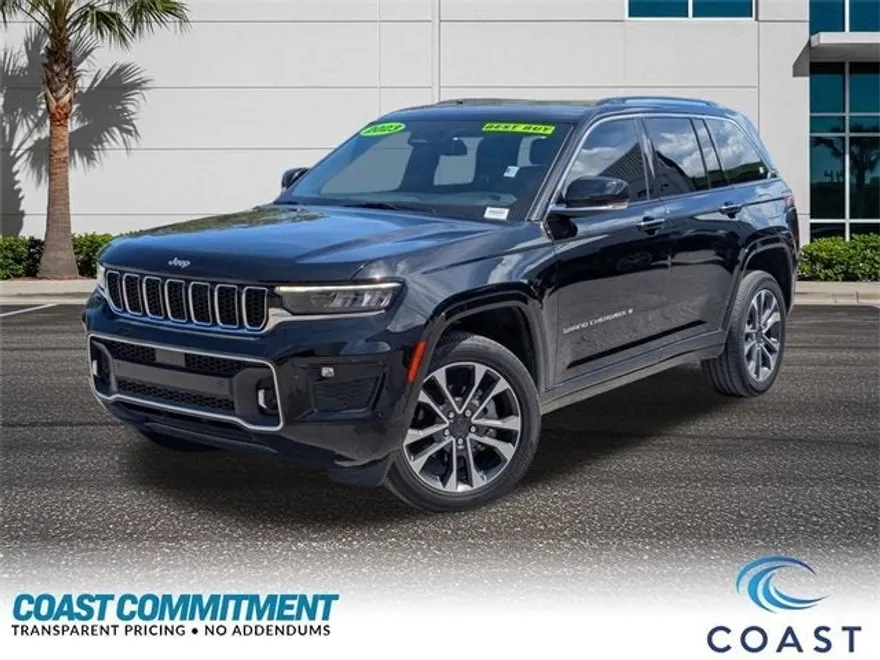 2023 Jeep Grand Cherokee Overland photo 1