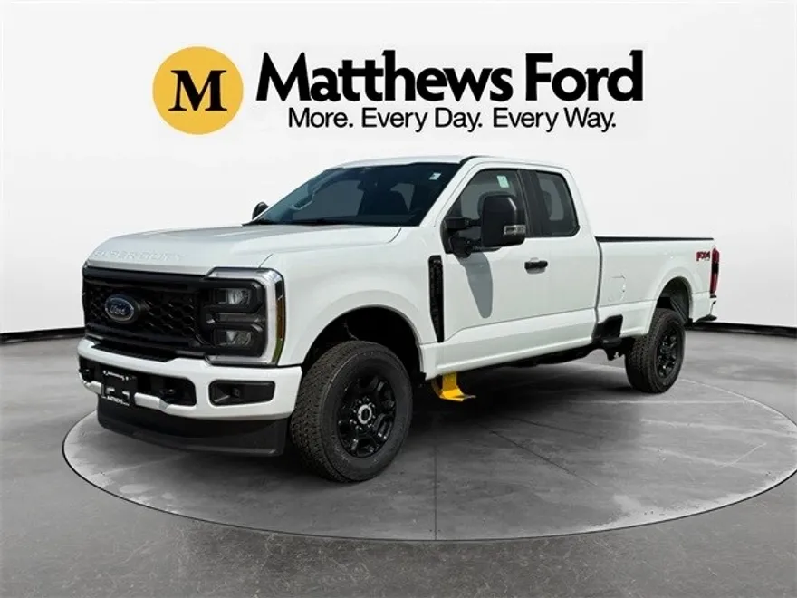 2025 Ford F-350 XL photo 1