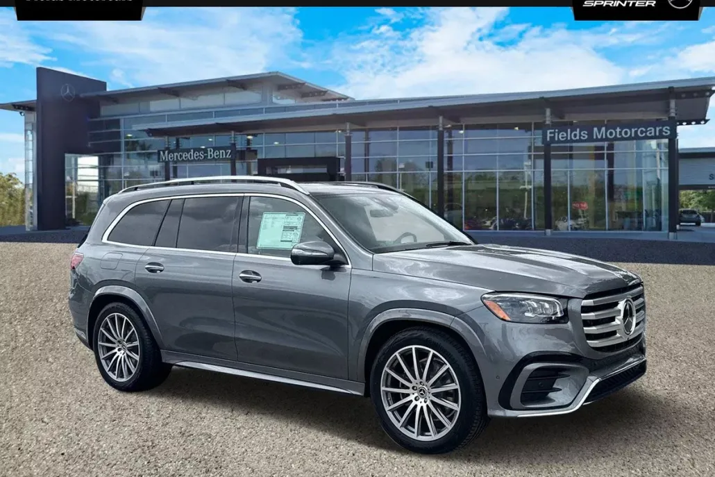 2025 Mercedes Benz GLS 450 4MATIC photo 1