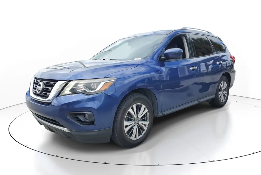 2019 Nissan Pathfinder SL photo 1