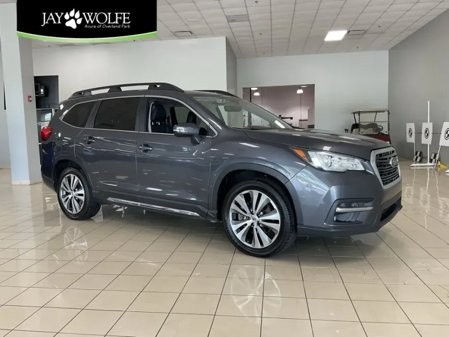 2022 Subaru Ascent Limited photo 1