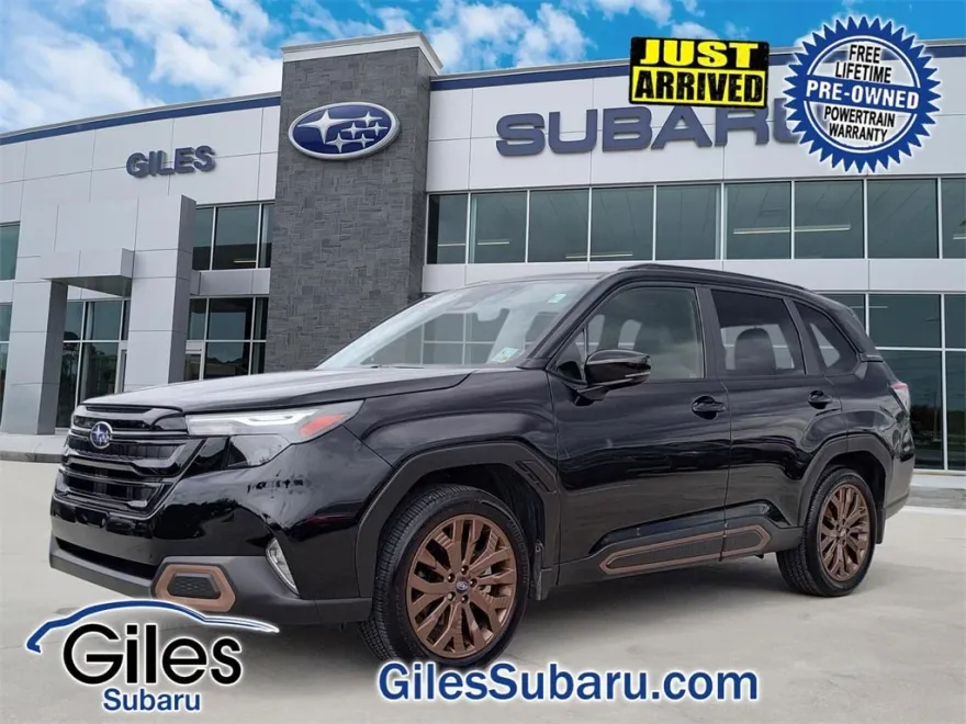 2025 Subaru Forester Sport photo 1