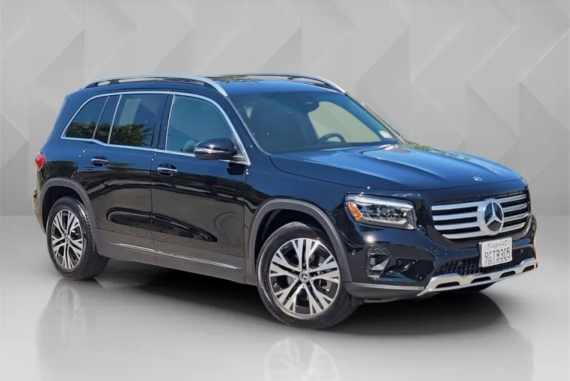 2024 Mercedes Benz GLB 250 photo 1
