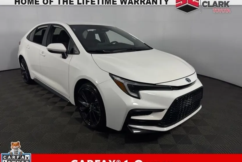 2025 Toyota Corolla Hybrid SE photo 1