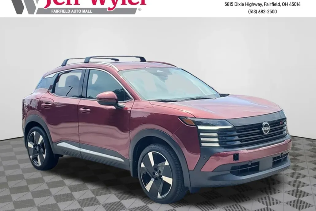 2026 Nissan Kicks SR photo 1