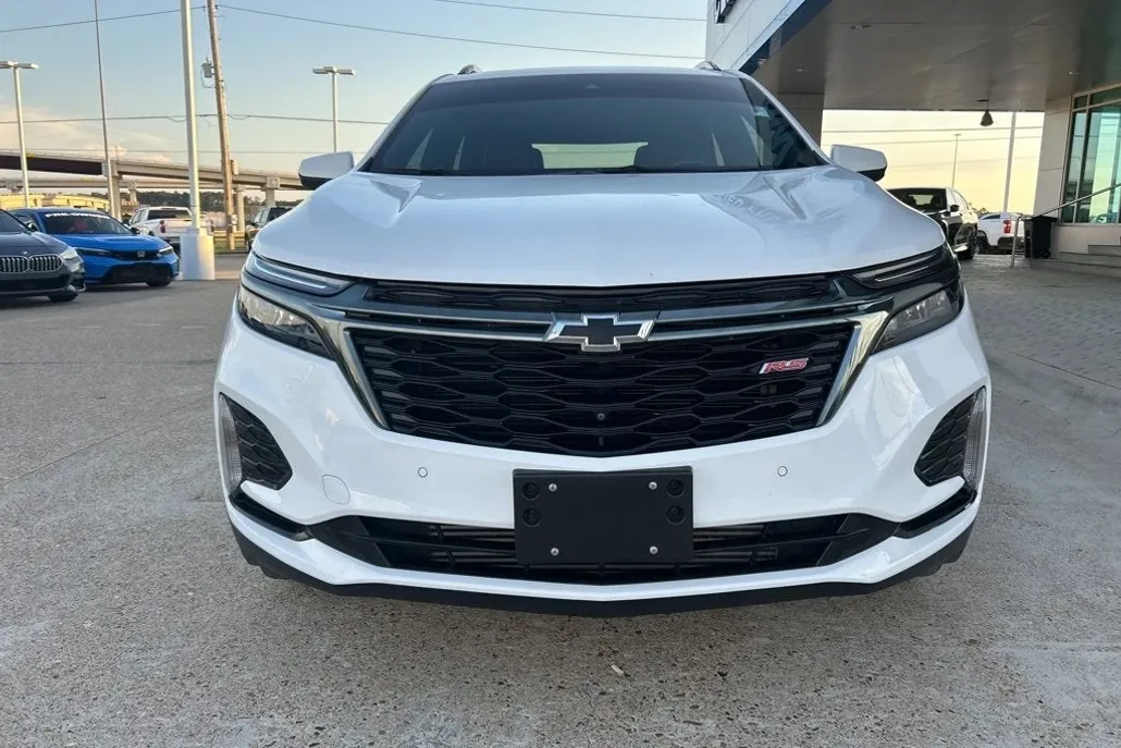 2022 Chevrolet Equinox RS photo 1