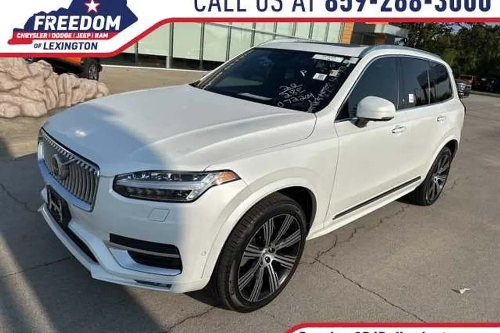 2022 Volvo XC90 Inscription photo 1