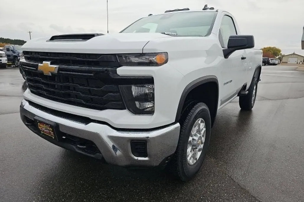 2025 Chevrolet Silverado 3500HD photo 1