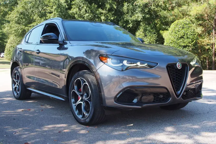 2024 Alfa Romeo Stelvio Tributo Italiano photo 1