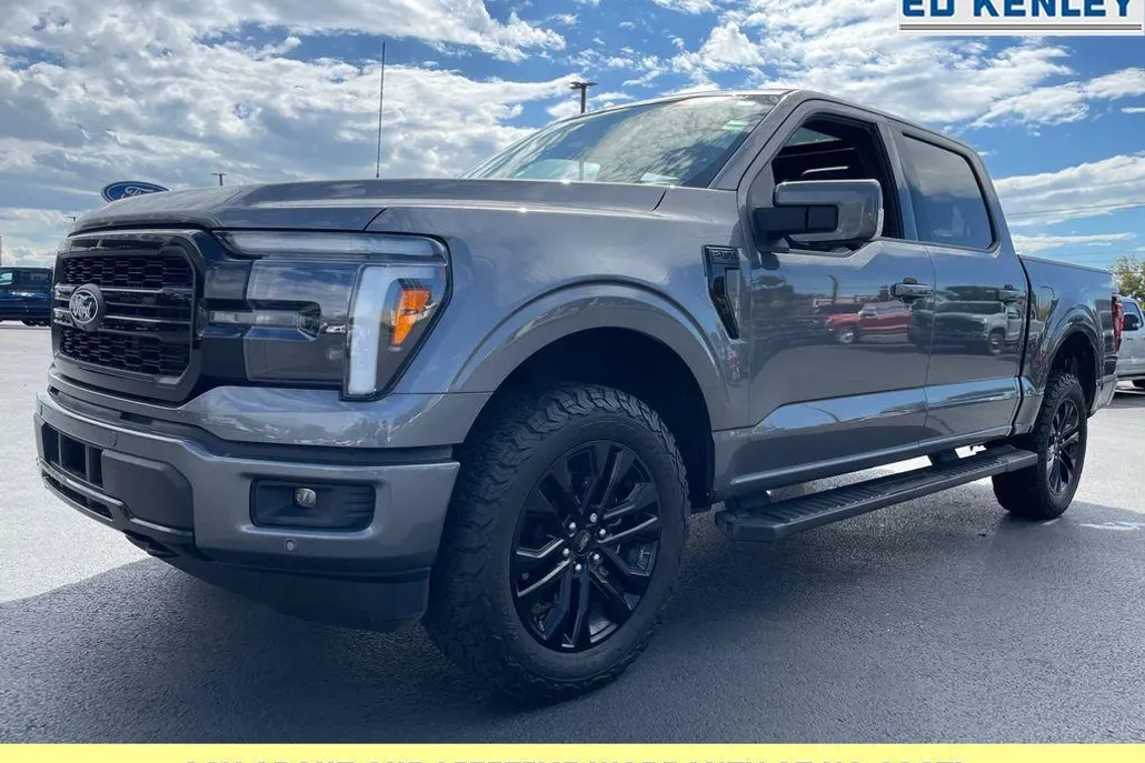 2025 Ford F-150 Lariat photo 1