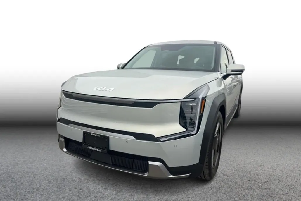 2026 Kia EV9 Light Long Range photo 1