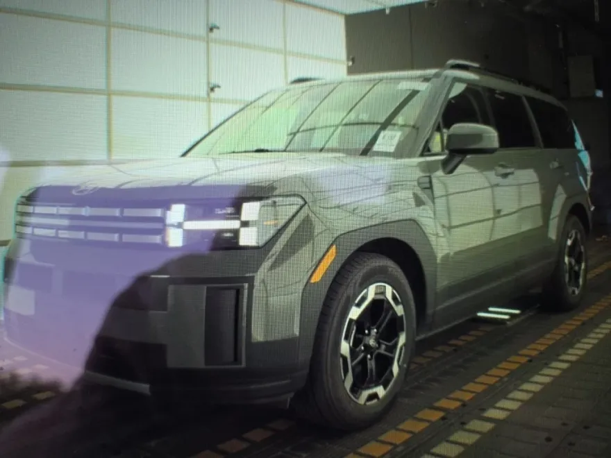 2024 Hyundai Santa Fe SEL photo 1