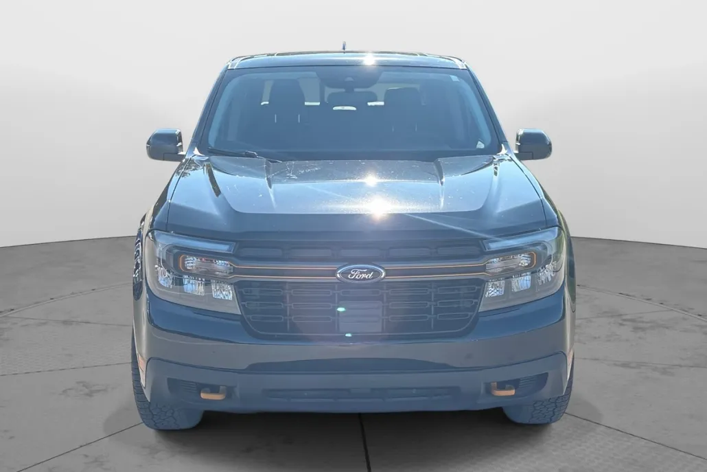 2024 Ford Maverick Lariat Tremor photo 1