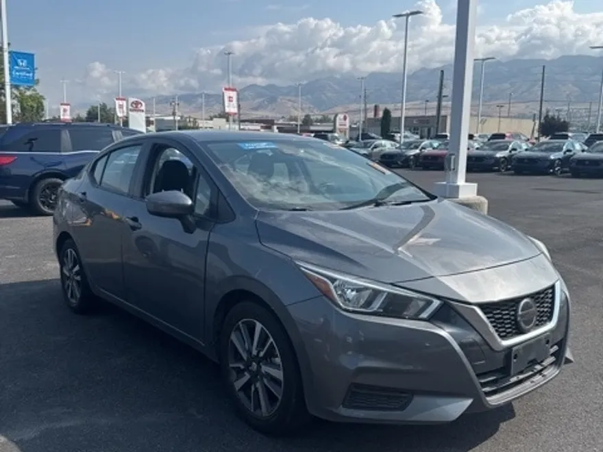 2021 Nissan Versa 1.6 SV photo 1