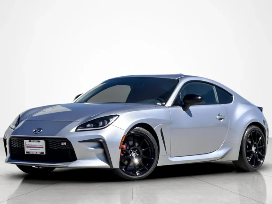 2023 Toyota GR86 photo 1