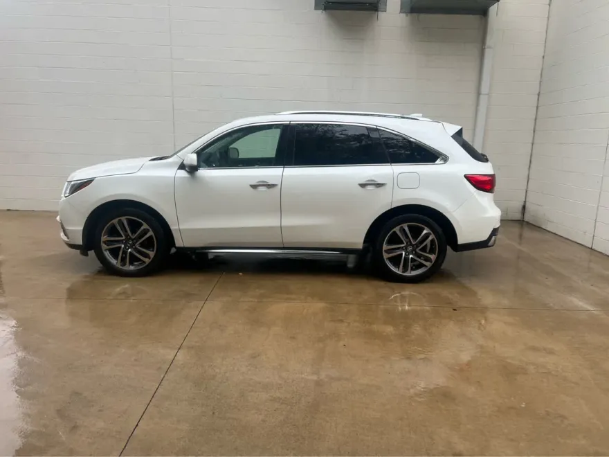 2018 Acura MDX SH-AWD Advance photo 1