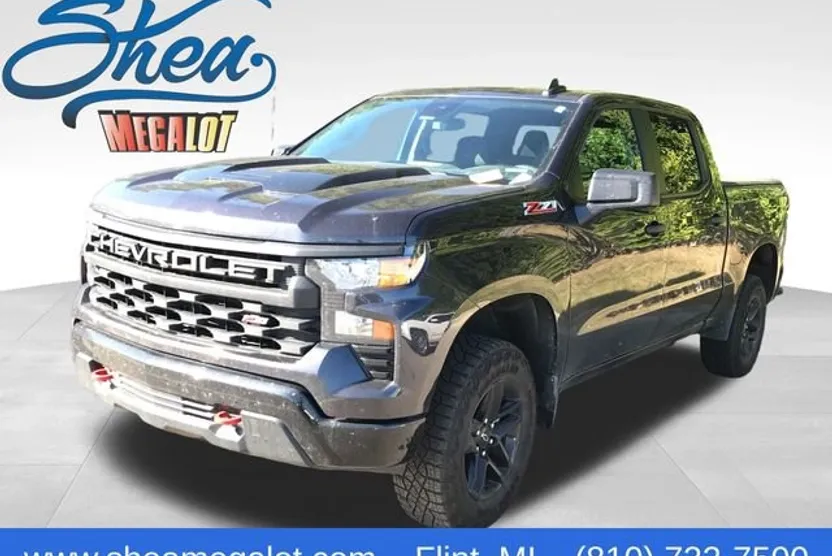 2024 Chevrolet Silverado 1500 Custom Trail Boss photo 1