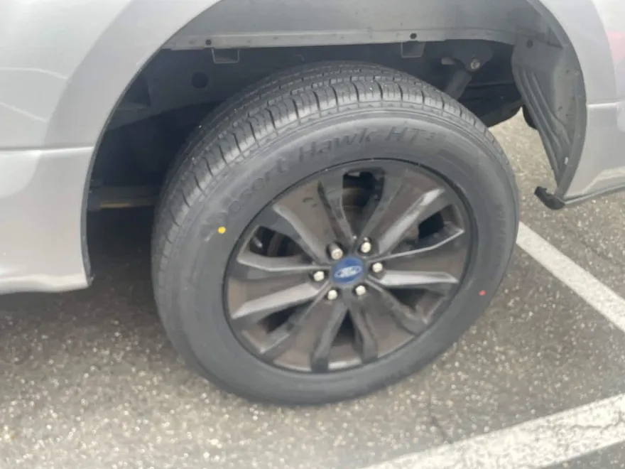 2020 Ford F-150 XL photo 1