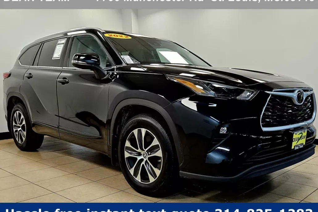 2022 Toyota Highlander XLE photo 1