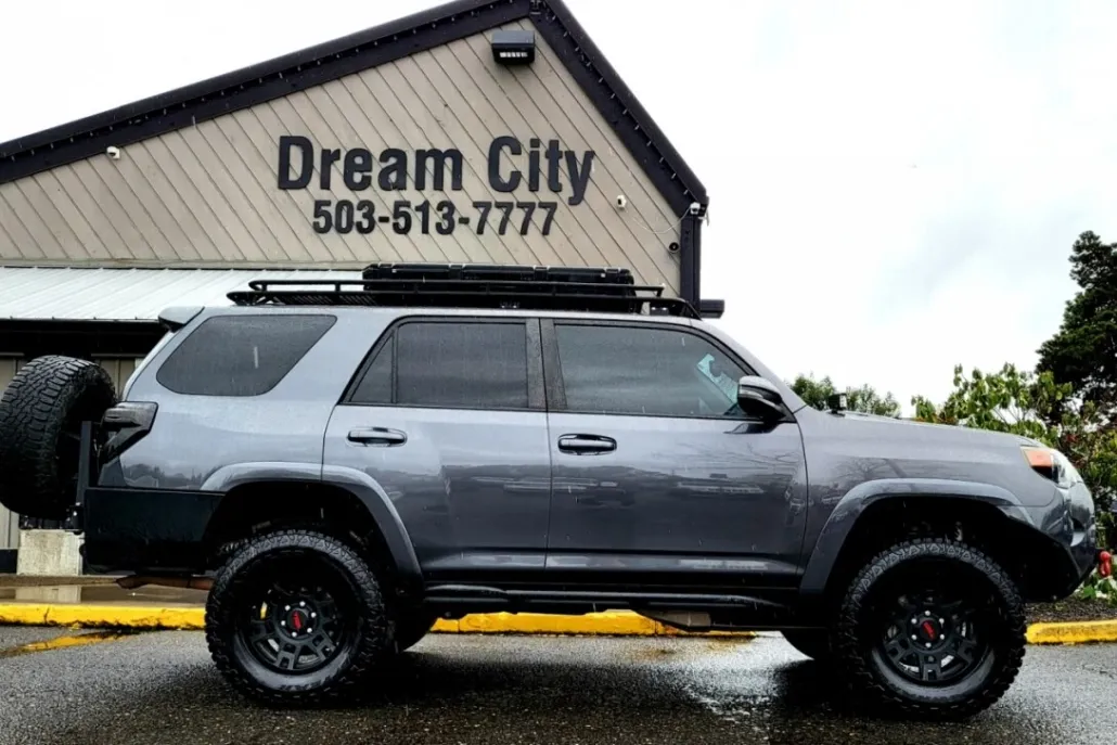 2018 Toyota 4Runner SR5 Premium photo 1
