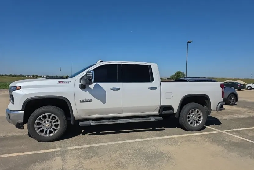 2024 Chevrolet Silverado 2500HD LTZ photo 1