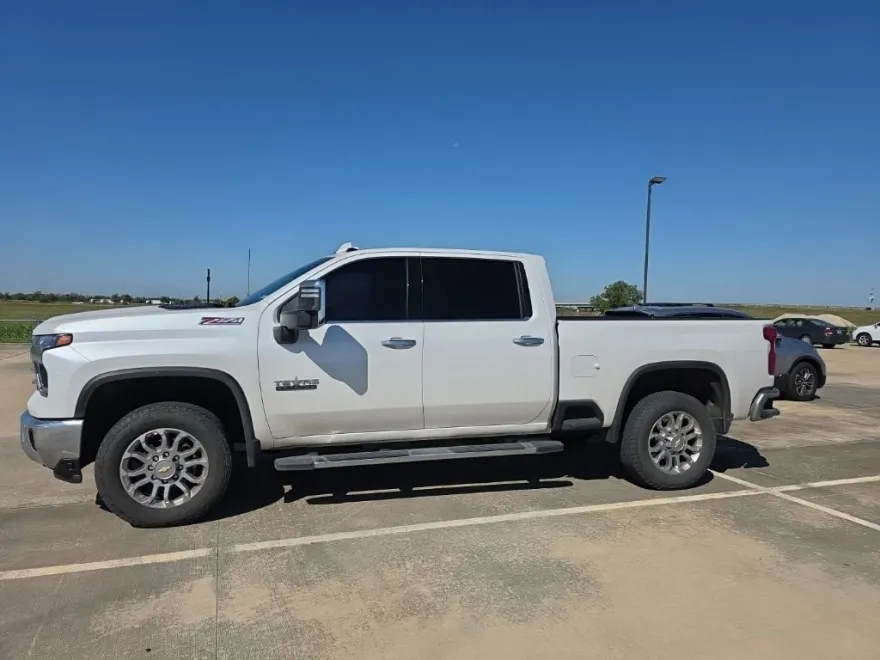 2024 Chevrolet Silverado 2500HD LTZ photo 1