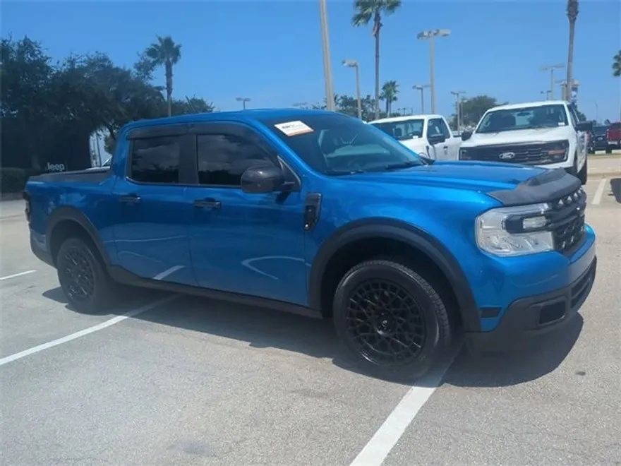 2022 Ford Maverick XL photo 1