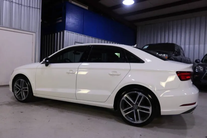 2018 Audi A3 2.0T Premium photo 1
