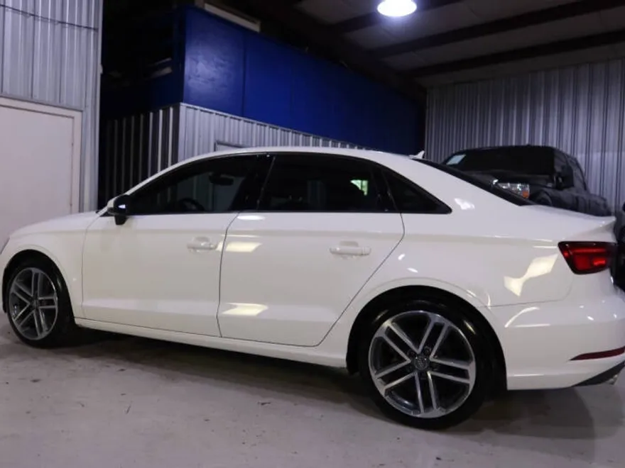 2018 Audi A3 2.0T Premium photo 1
