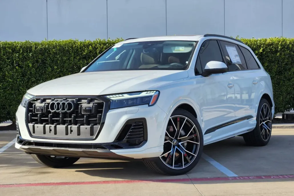 2025 Audi Q7 Prestige photo 1