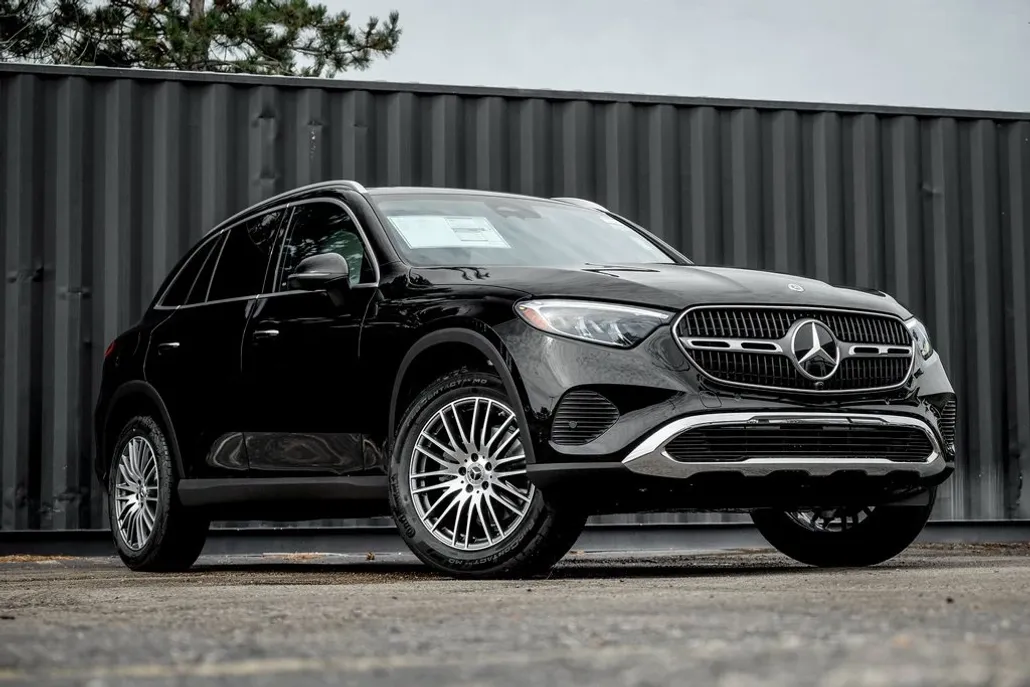 2026 Mercedes Benz GLC 300 4MATIC photo 1