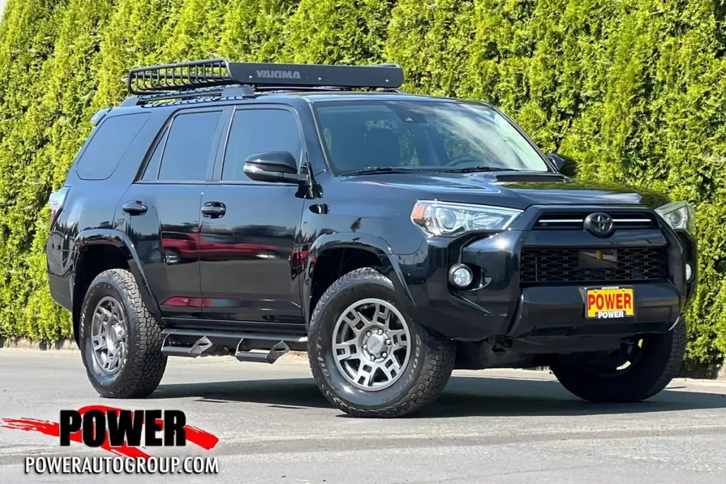 2020 Toyota 4Runner SR5 photo 1