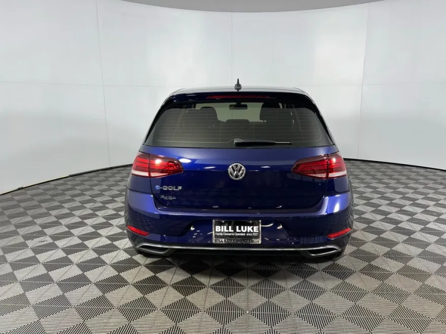 2019 Volkswagen e-Golf SE photo 1