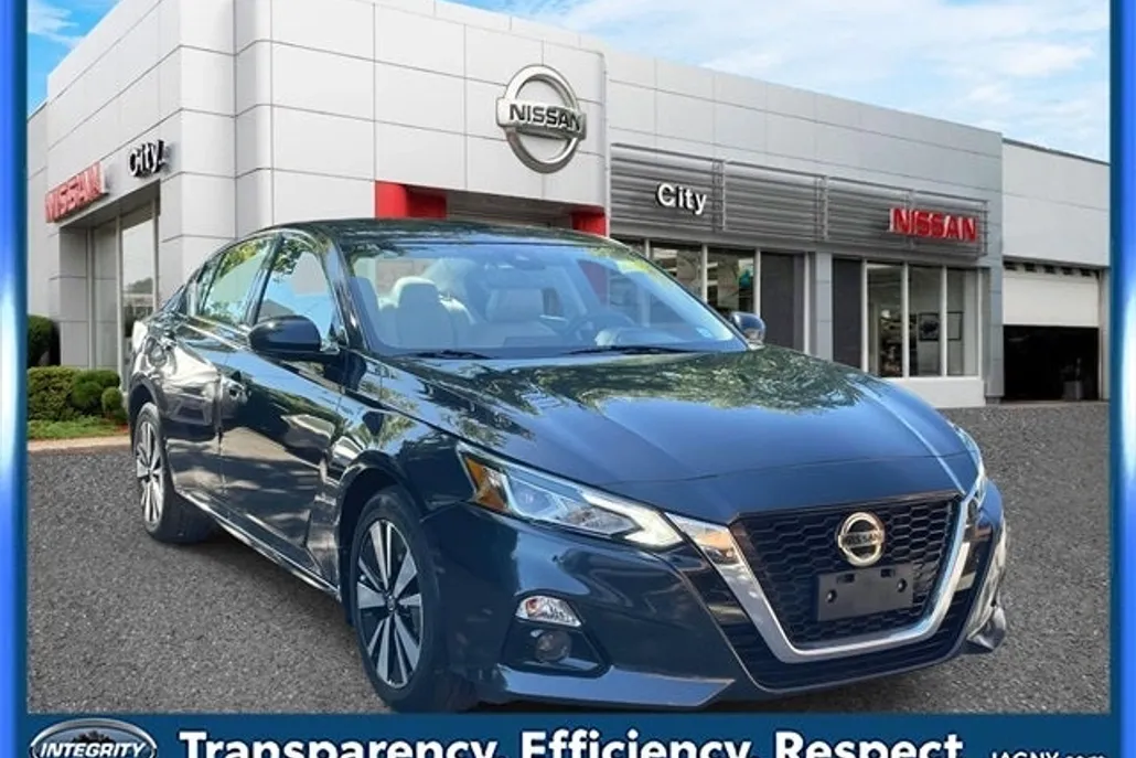 2020 Nissan Altima 2.5 SV photo 1