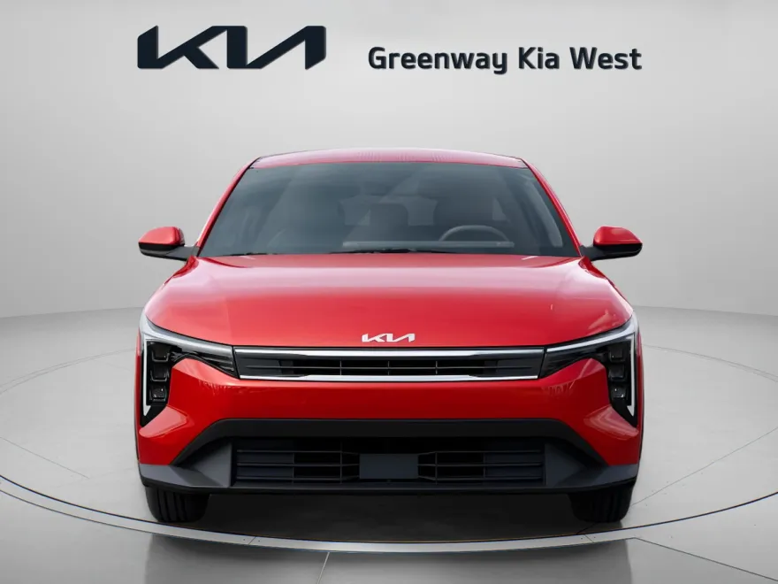 2025 Kia K4 LXS photo 1
