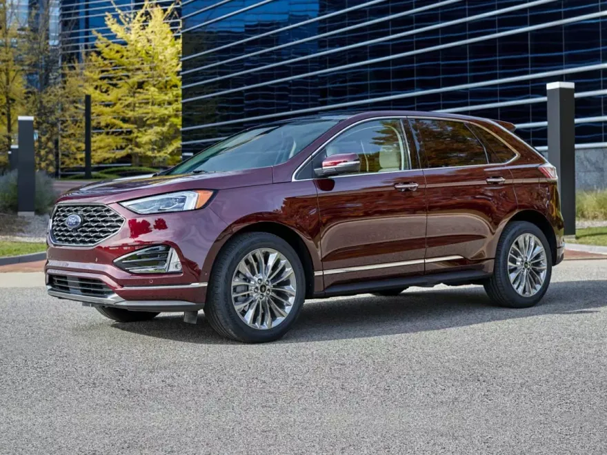 2022 Ford Edge Titanium photo 1