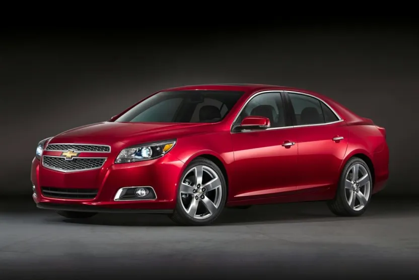 2013 Chevrolet Malibu 1LT photo 1