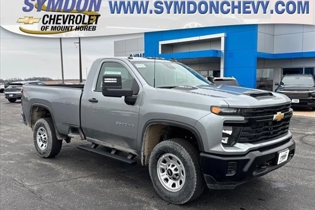 2025 Chevrolet Silverado 3500HD photo 1