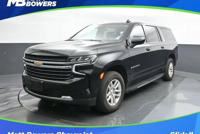 2023 Chevrolet Suburban LT photo 1