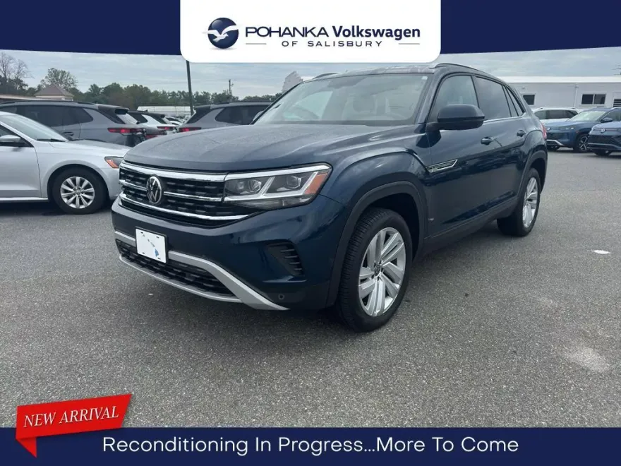 2022 Volkswagen Atlas Cross Sport V6 SE Technology photo 1