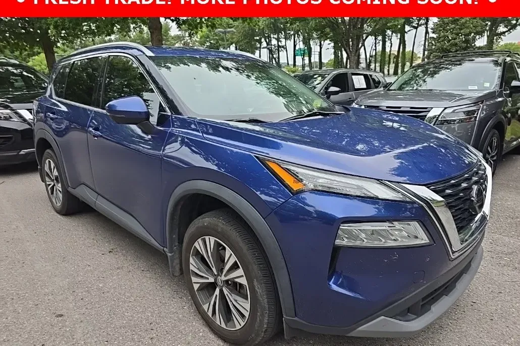 2021 Nissan Rogue SV photo 1