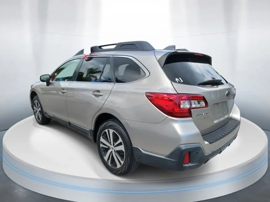 2018 Subaru Outback 2.5i photo 1