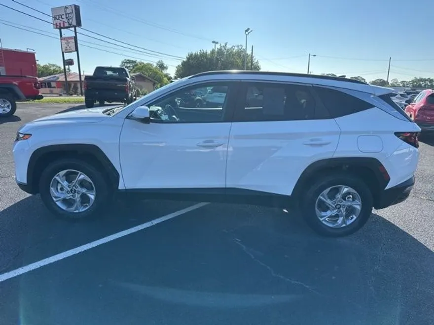 2024 Hyundai Tucson SEL photo 1